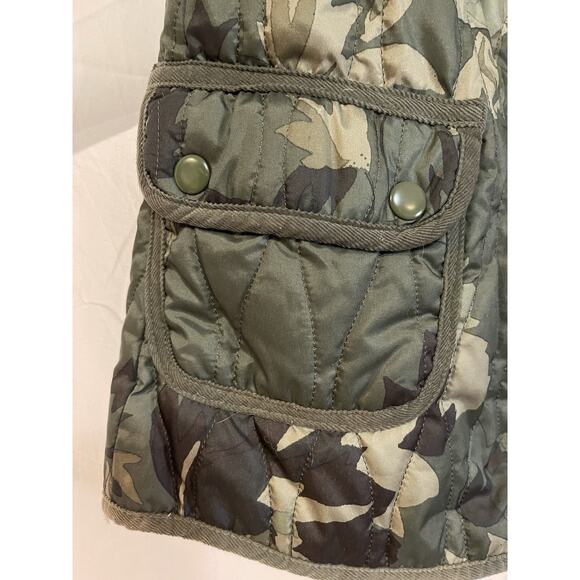 OLD NAVY VEST CAMOUFLAGE Quilted Girl’s XL 14 Camo Pockets Snaps Zipper Youth - Picture 2 of 7
